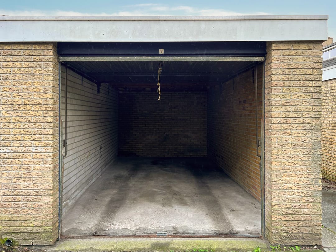 Foto 2 van Buys Ballotlaan garage S