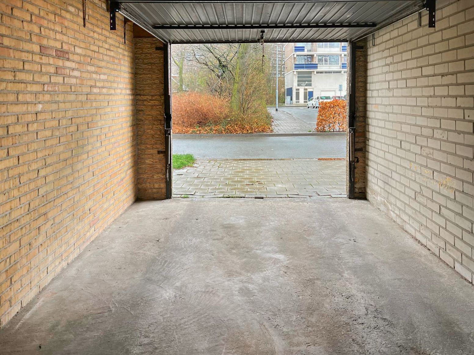 Foto 6 van Buys Ballotlaan garage S