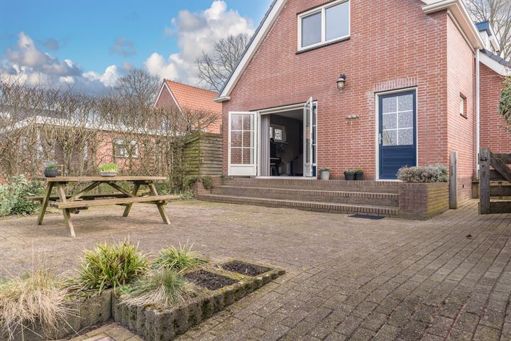 View photo 55 of Hoofdweg 218