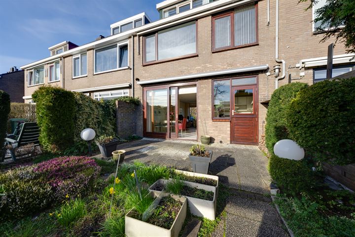 Bekijk foto 32 van Saturnusstraat 60