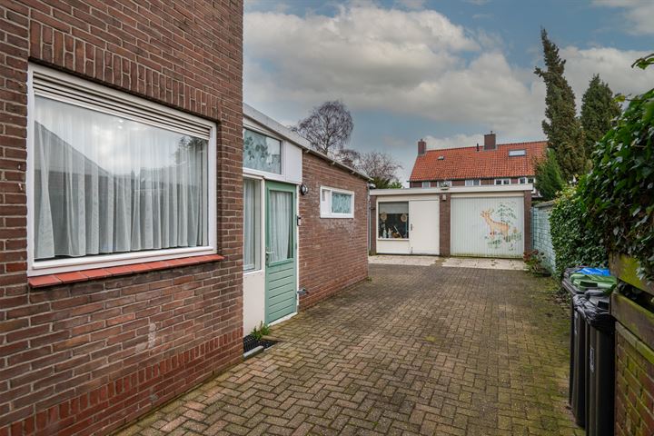 Bekijk foto 2 van Anjelierstraat 28-A