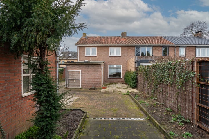 Bekijk foto 32 van Anjelierstraat 28-A