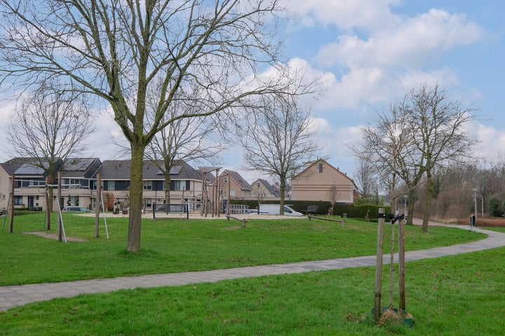 Bekijk foto 16 van Normandiëlaan 35