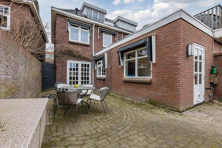 Bekijk foto 27 van Zeelsterstraat 123