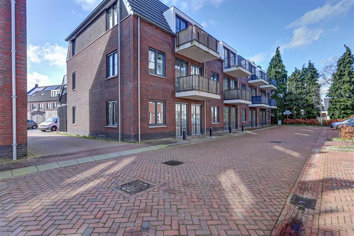 View photo 2 of Janus Rooijakkersstraat 13