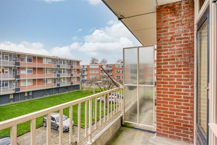 View photo 15 of Morrahemstraat 64