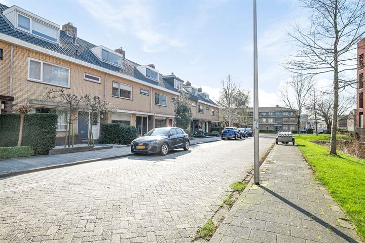 Bekijk foto 40 van Rondweg 8