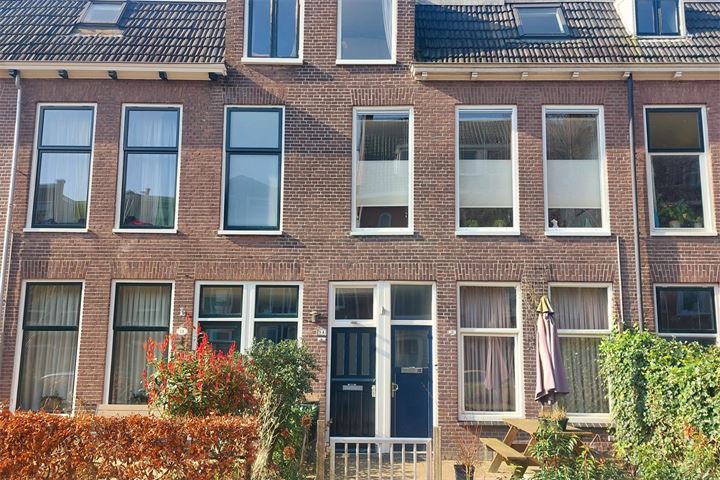 Bekijk foto 1 van Helper Weststraat 9-A