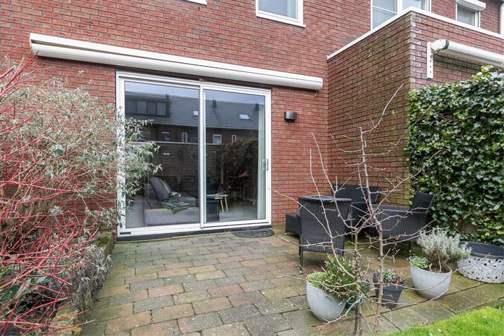 View photo 32 of Nijerwalstraat 105