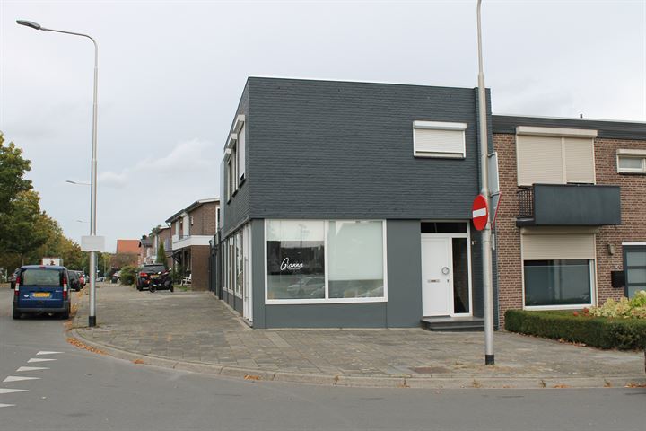 Bekijk foto 2 van Kaalheidersteenweg 130