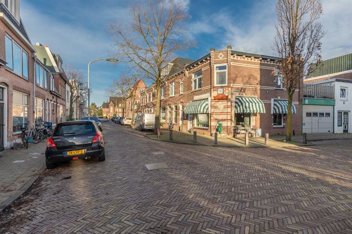 Bekijk foto 40 van Soendastraat 9