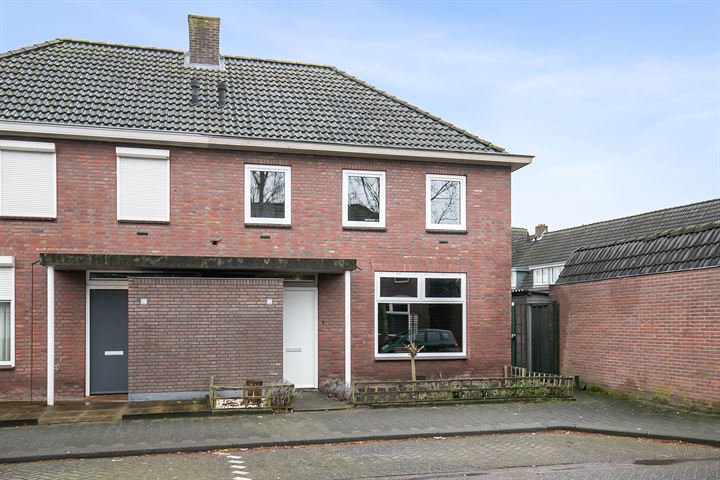 Bekijk foto 2 van Prins Karelstraat 81