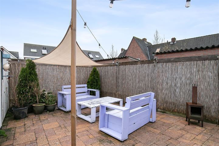 Bekijk foto 30 van Prins Karelstraat 81