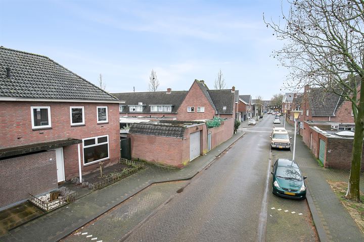 Bekijk foto 36 van Prins Karelstraat 81