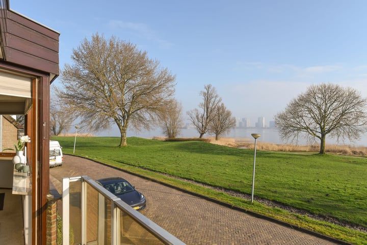 Bekijk foto 3 van Nienhuis Ruijskade 36