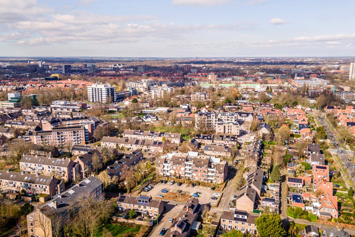 Bekijk foto 17 van Jacob Obrechtstraat 41