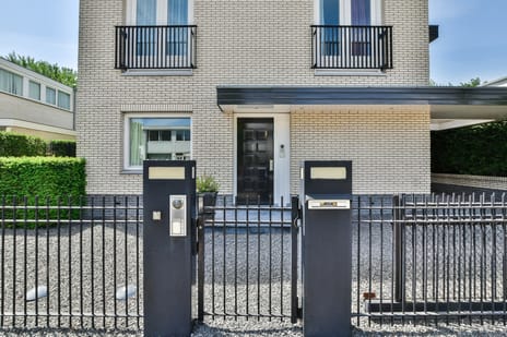 Roffart 10 tertiary image