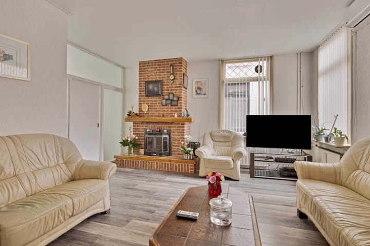 Foto 9 van Gronausestraat 133