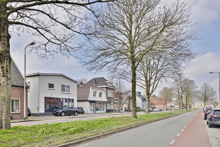 Foto 33 van Gronausestraat 133