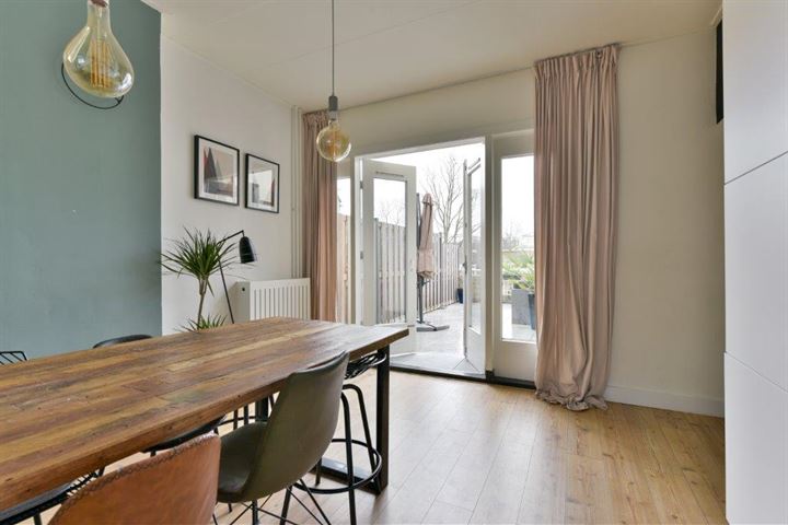 Bekijk foto 21 van Wolvenstraat 62