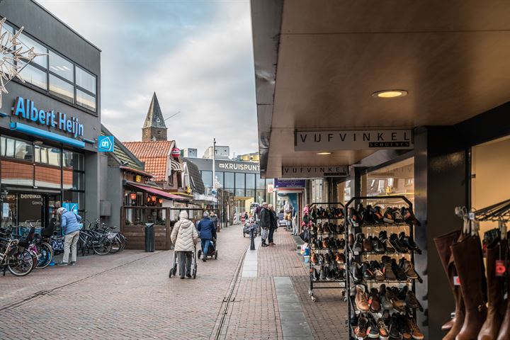 Bekijk foto 46 van Brahmsstraat 41