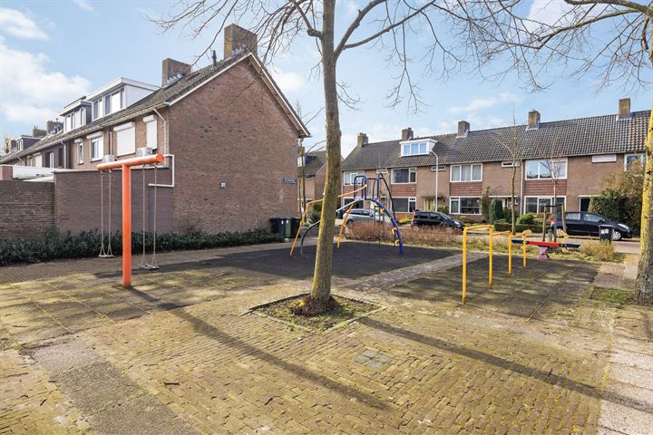 View photo 38 of Dr. P. van Hoekstraat 3