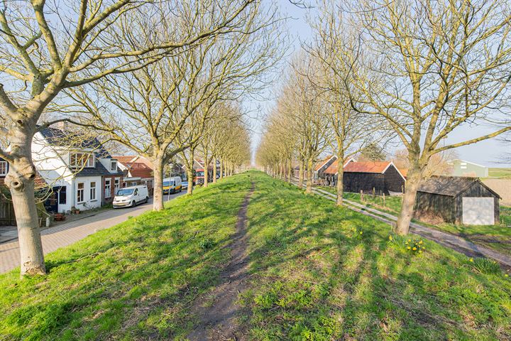 Bekijk foto 67 van Middenstraat 1