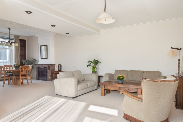 Photo 11 of Tolstraat 8