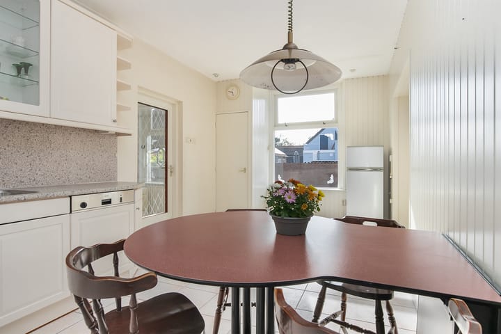 Photo 21 of Tolstraat 8