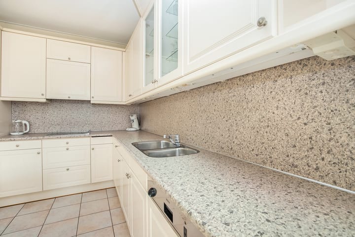 Photo 23 of Tolstraat 8