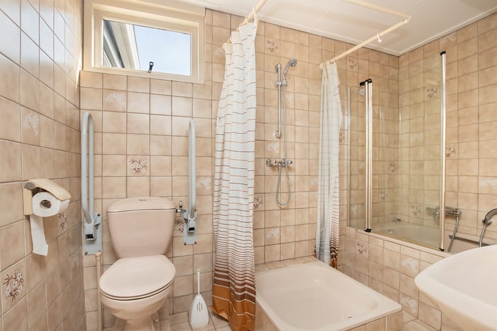 Photo 29 of Tolstraat 8