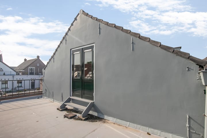 Photo 38 of Tolstraat 8