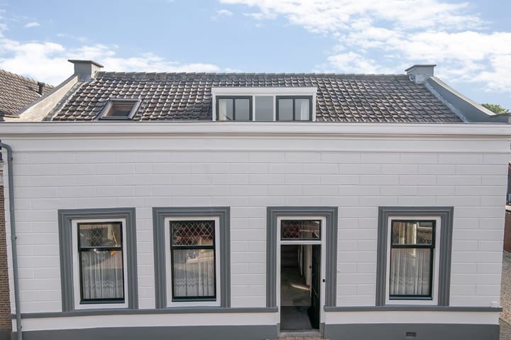 Photo 49 of Tolstraat 8