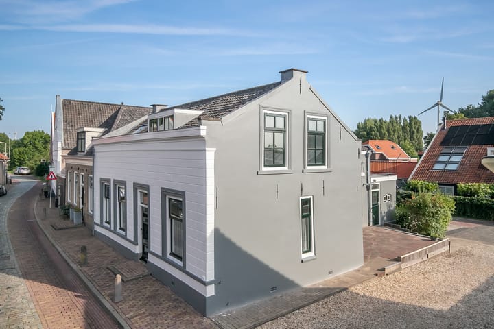 Photo 52 of Tolstraat 8