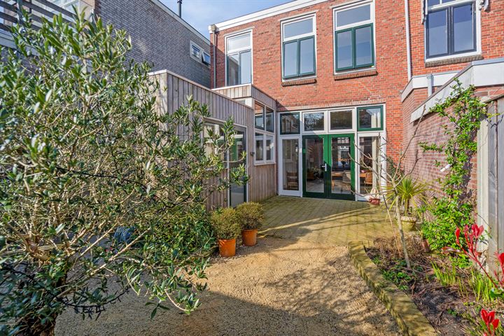 Bekijk foto 42 van Lijsterstraat 30