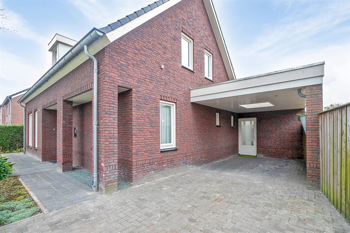 View photo 36 of Lambertweg 6