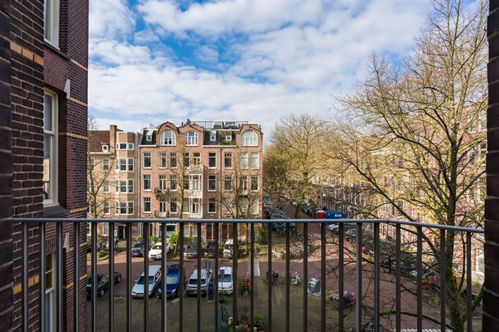 Bekijk foto 16 van Okeghemstraat 19-II