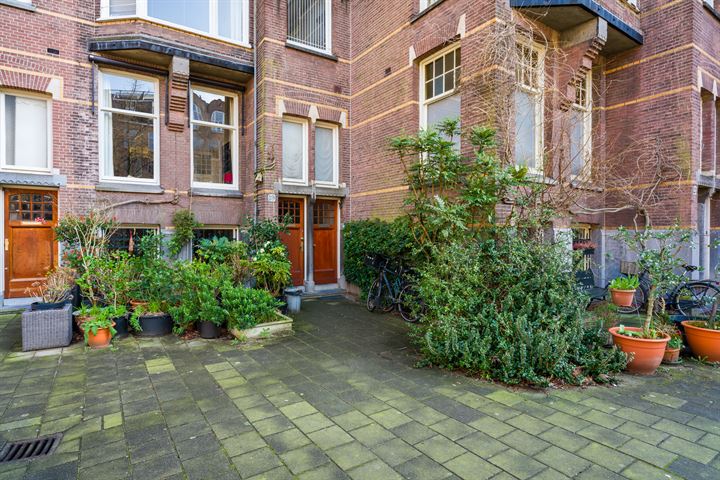 Bekijk foto 42 van Okeghemstraat 19-II