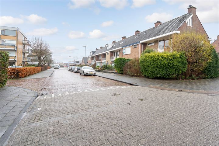 Bekijk foto 37 van Schollevaarstraat 27