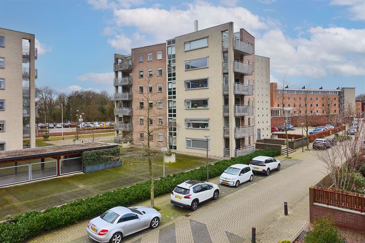 Bekijk foto 1 van RWH Hofstede Crullstraat 43