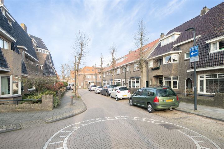 Bekijk foto 41 van Emmastraat 11