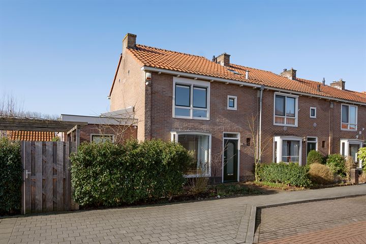 Bekijk foto 1 van Vijverstraat 13