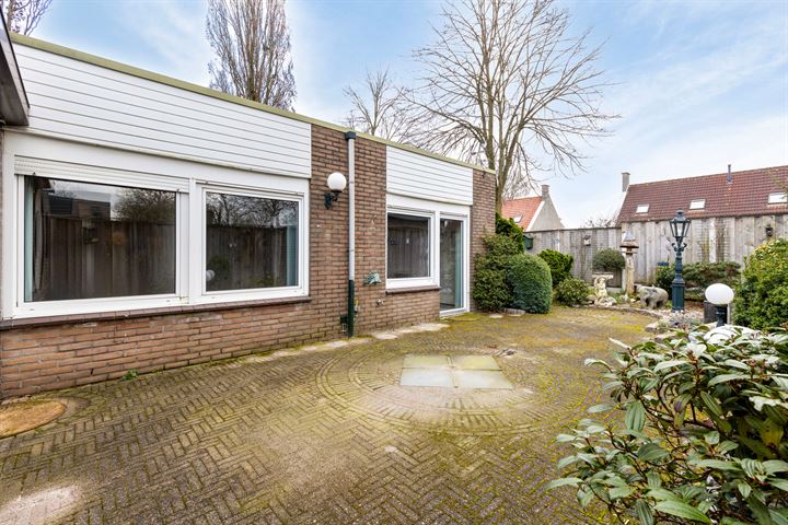 Bekijk foto 23 van Aaltje Noordewierstraat 20