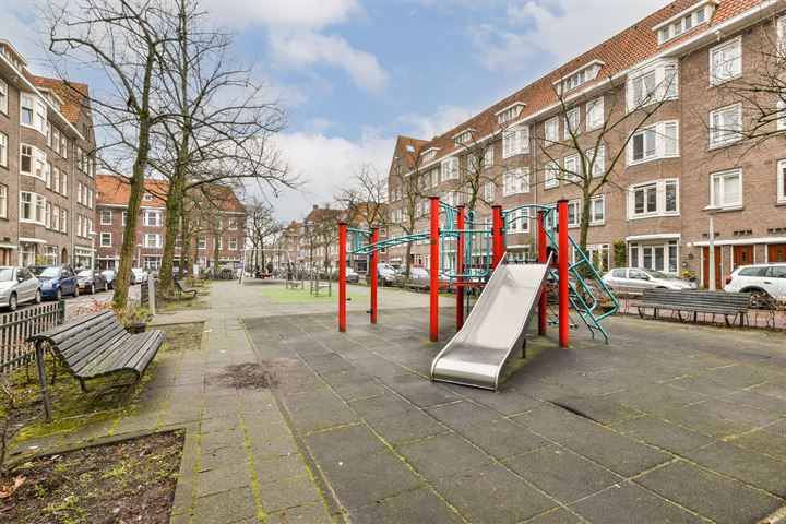 Bekijk foto 46 van Bennebroekstraat 37-2