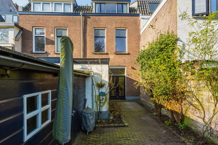 View photo 57 of Singelstraat 25