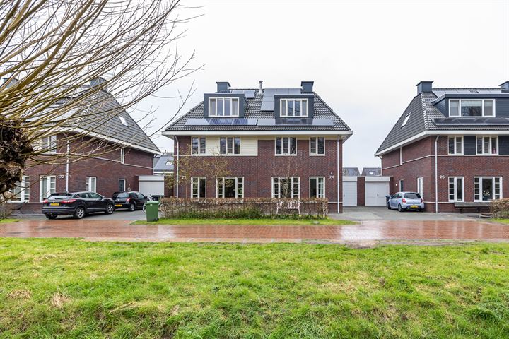 Bekijk foto 1 van Grootslaan 24