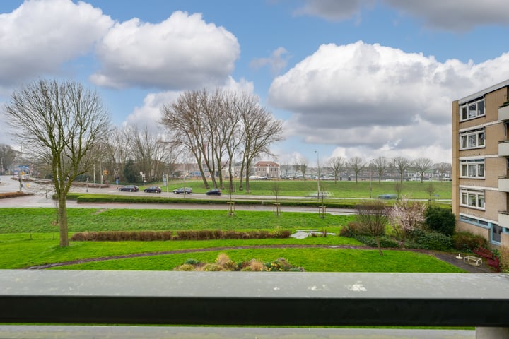 Bekijk foto 3 van Zuiderweg 204