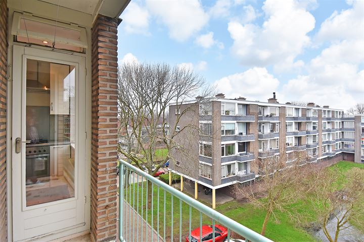 Bekijk foto 18 van van Leeuwenstraat 122