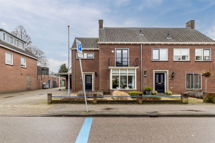 View photo 26 of Helmichstraat 21