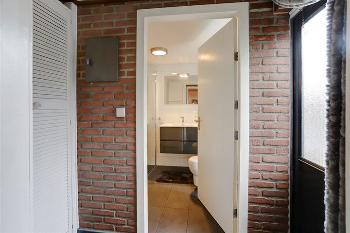 View photo 10 of Rigtersbleekstraat 70